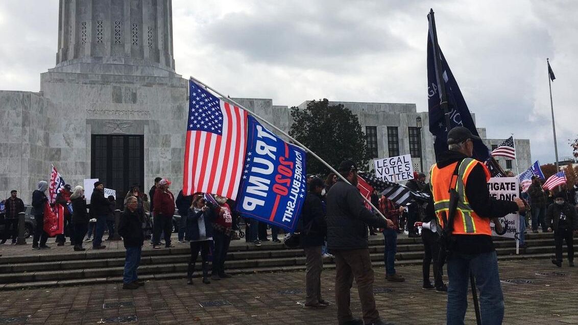 Митинг в поддержку действующего президента США Дональда Трампа в Салеме, столице штата Орегон Митинг в поддержку действующего президента США Дональда Трампа в Салеме, столице штата Орегон - РИА Новости, 1920, 08.11.2020