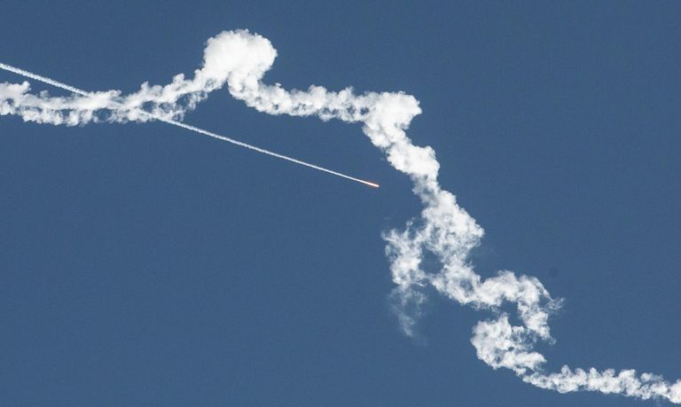 Ракеты в небе над Нагорным Карабахом Ракеты в небе над Нагорным Карабахом