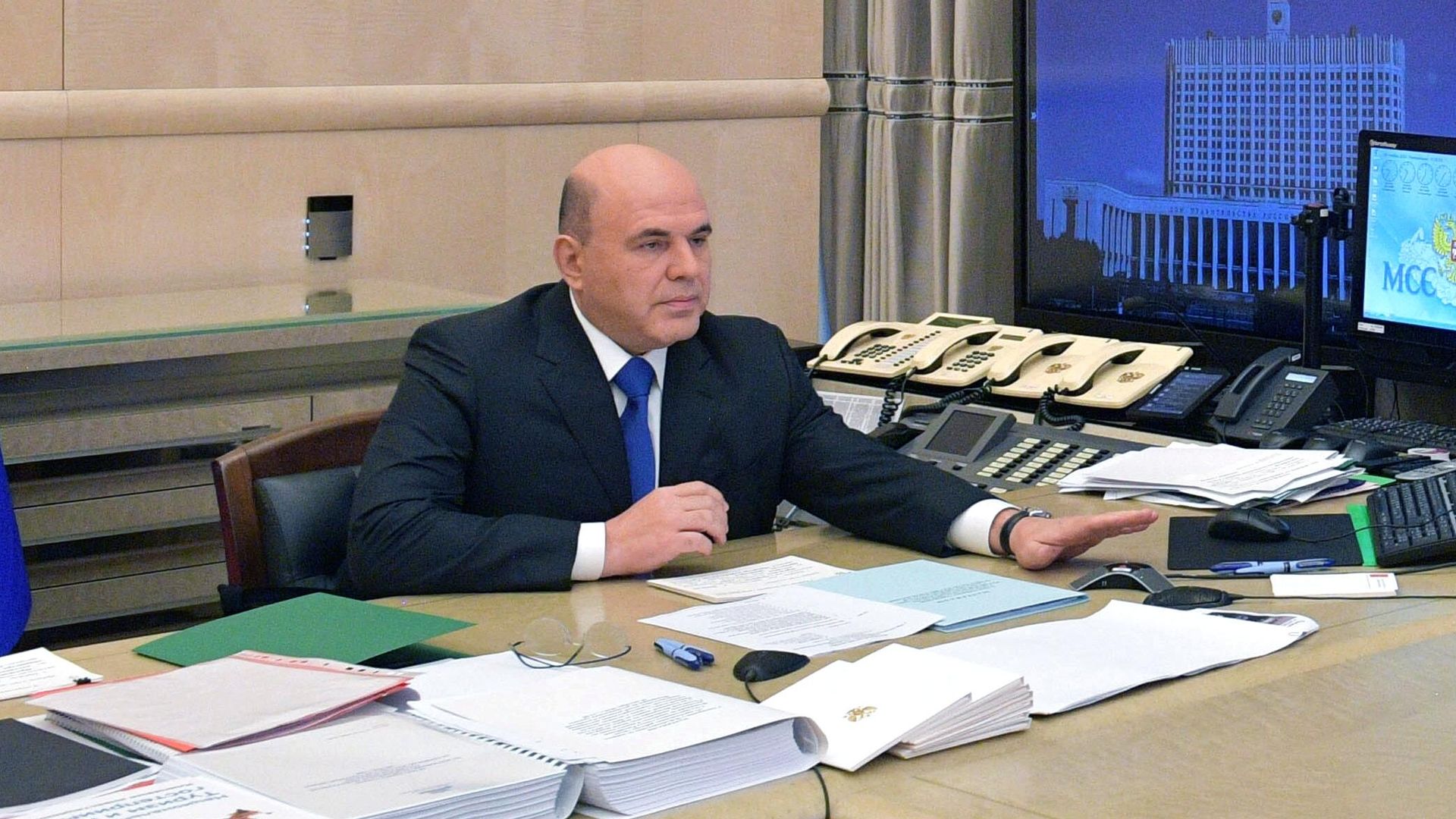 Председатель правительства РФ Михаил Мишустин проводит совещание с вице-премьерами РФ в режиме видеоконференции - РИА Новости, 1920, 09.11.2020