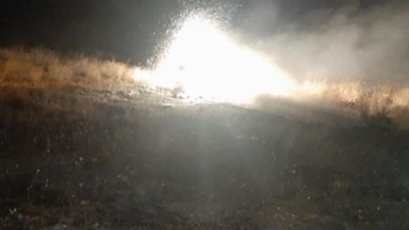 На месте падения вертолета Ми-24 у населенного пункта Ерасх в Армении На месте падения вертолета Ми-24 у населенного пункта Ерасх в Армении - РИА Новости, 1920, 10.11.2020