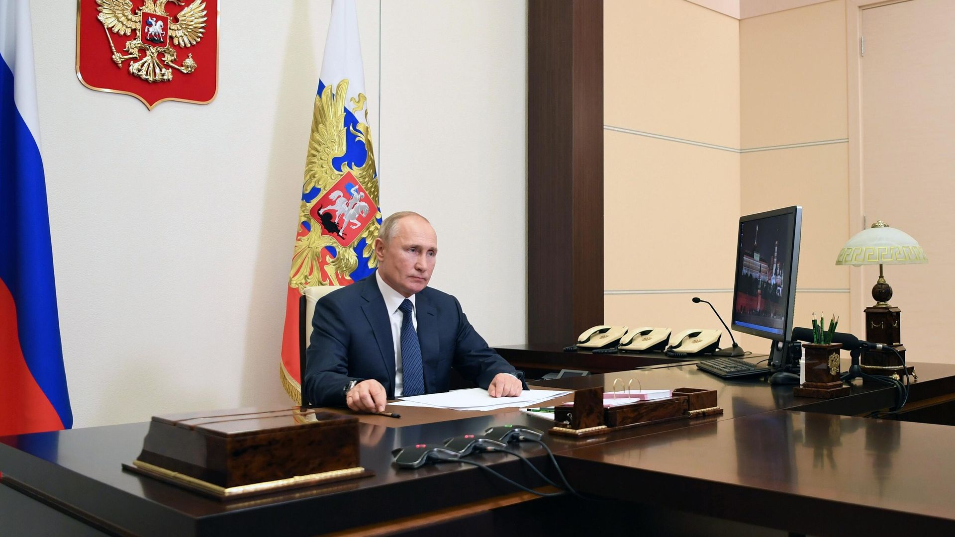 Президент РФ Владимир Путин во время заявления по поводу ситуции в Нагорном Карабахе Президент РФ Владимир Путин во время заявления по поводу ситуции в Нагорном Карабахе - РИА Новости, 1920, 10.11.2020