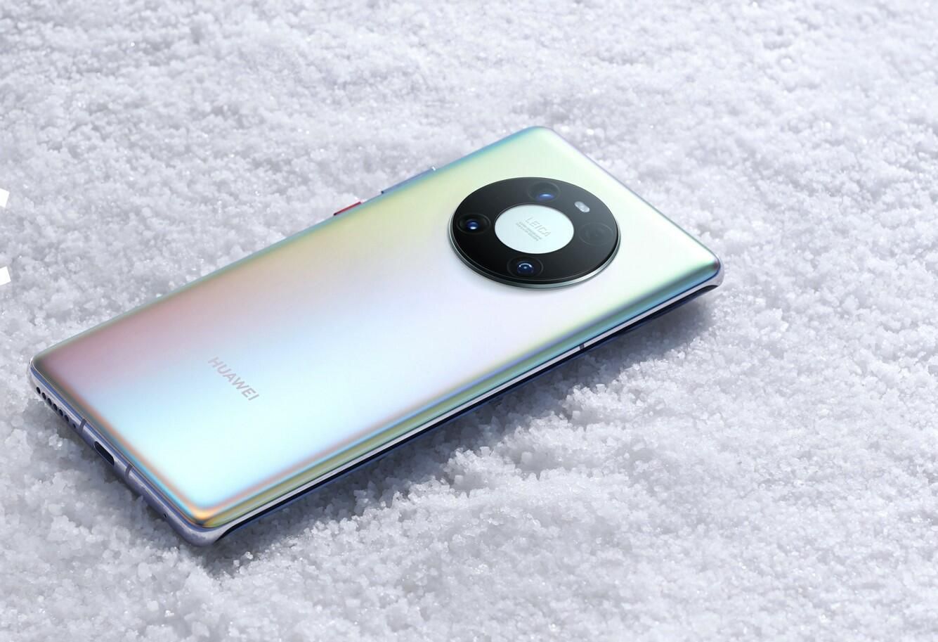 Смартфон Huawei Mate 40 Pro Смартфон Huawei Mate 40 Pro - РИА Новости, 1920, 10.11.2020