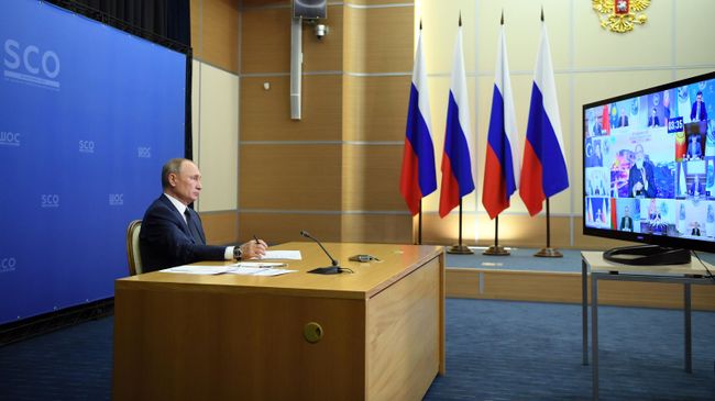 Президент РФ Владимир Путин проводит в режиме видеоконференции заседание Совета глав государств - членов Шанхайской организации сотрудничества