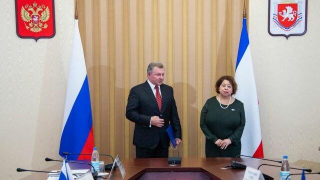 Чрезвычайный и Полномочный посол Никарагуа в РФ Альба Асусена Торрес и Олег Белавенцев во время церемонии передачи копии патента руководства Никарагуа по открытию консульства в Крыму Чрезвычайный и Полномочный посол Никарагуа в РФ Альба Асусена Торрес и Олег Белавенцев во время церемонии передачи копии патента руководства Никарагуа по открытию консульства в Крыму - РИА Новости, 1920, 10.11.2020
