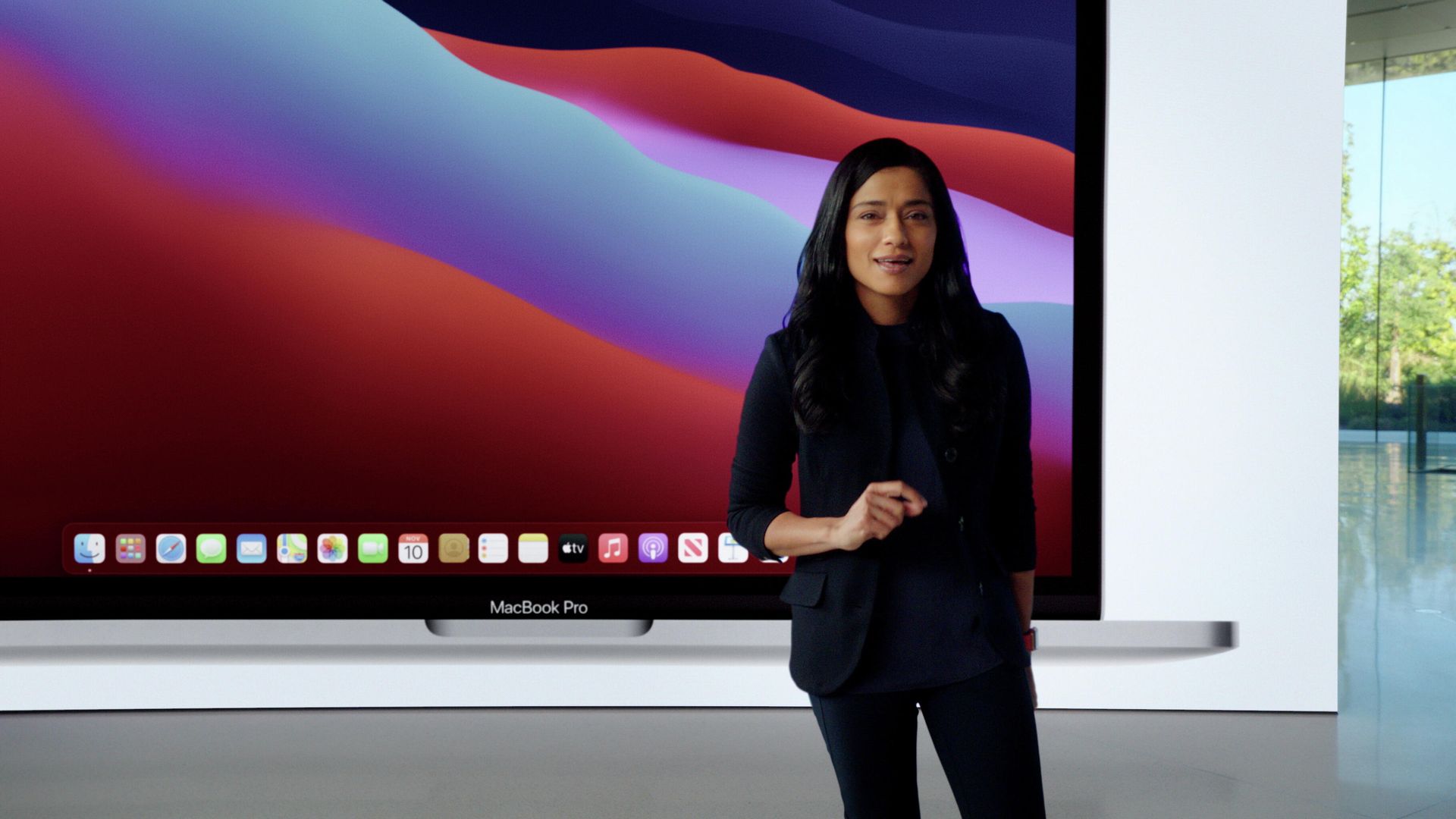 Презентация 13-дюймового MacBook Pro на базе процессора M1 Презентация 13-дюймового MacBook Pro на базе процессора M1 - РИА Новости, 1920, 12.11.2020