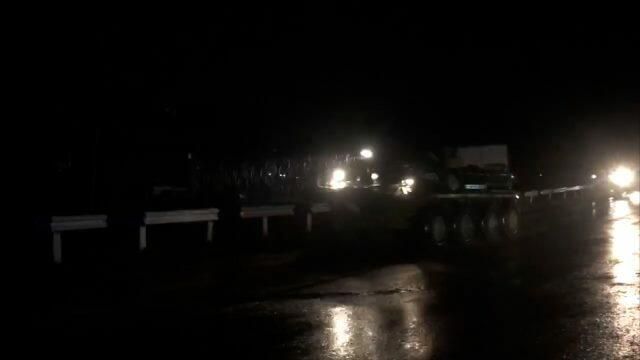 Кадры выдвижения колонны миротворческого контингента ВС РФ в район сосредоточения в г. Горис Кадры выдвижения колонны миротворческого контингента ВС РФ в район сосредоточения в г. Горис - РИА Новости, 1920, 12.11.2020