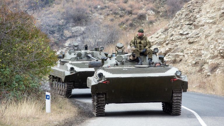 Боевые машины пехоты российских миротворцев в Нагорном Карабахе Боевые машины пехоты российских миротворцев в Нагорном Карабахе