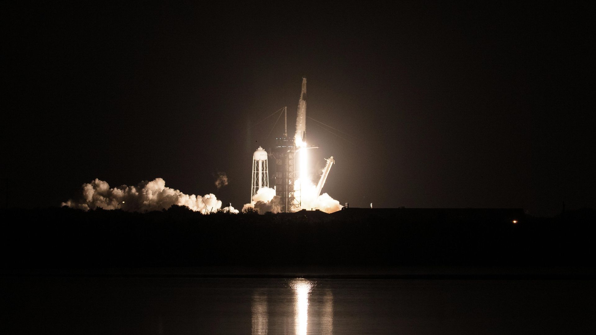 Старт ракеты Falcon 9 Старт ракеты Falcon 9 - РИА Новости, 1920, 13.11.2021