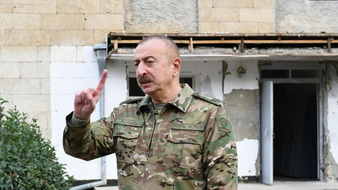 Президент Азербайджана Ильхам Алиев во время посещения городов Физули и Джебраил - РИА Новости, 1920, 16.11.2020