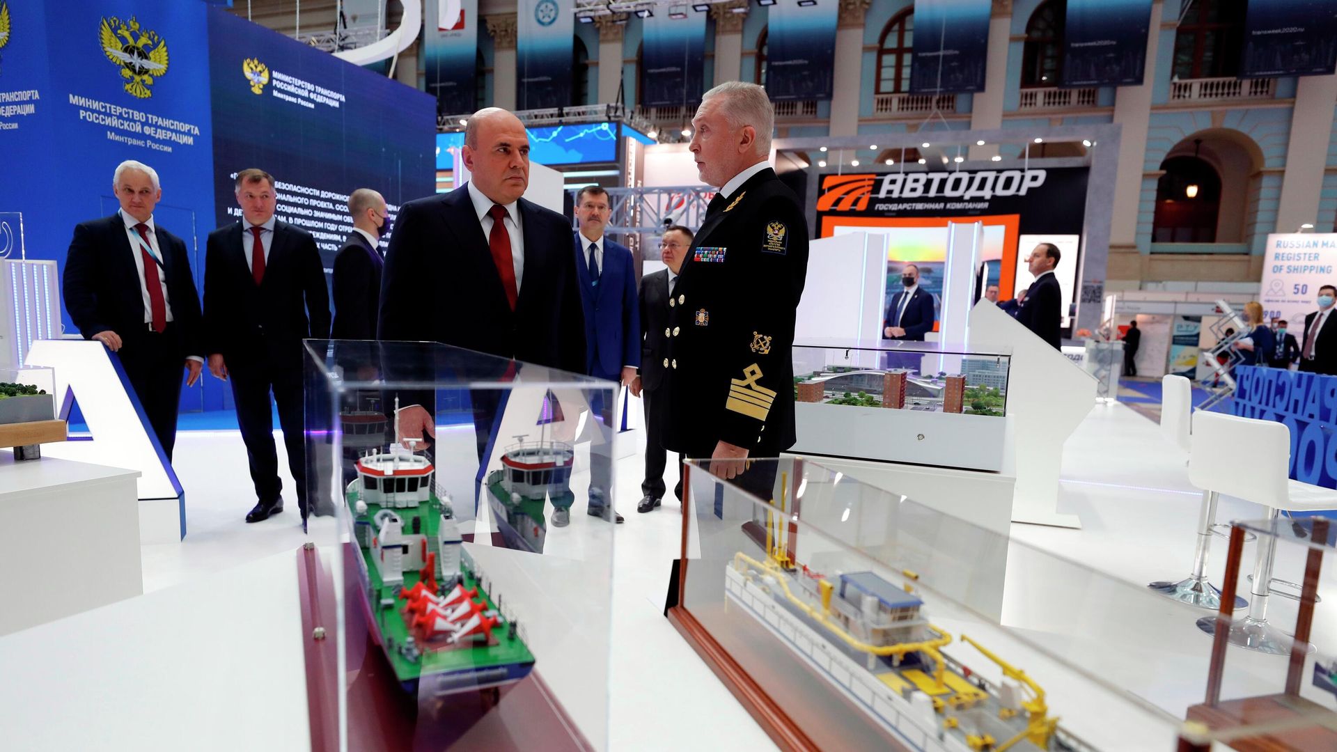 Председатель правительства РФ Михаил Мишустин на международном форуме Транспорт России Председатель правительства РФ Михаил Мишустин на международном форуме Транспорт России - РИА Новости, 1920, 18.11.2020