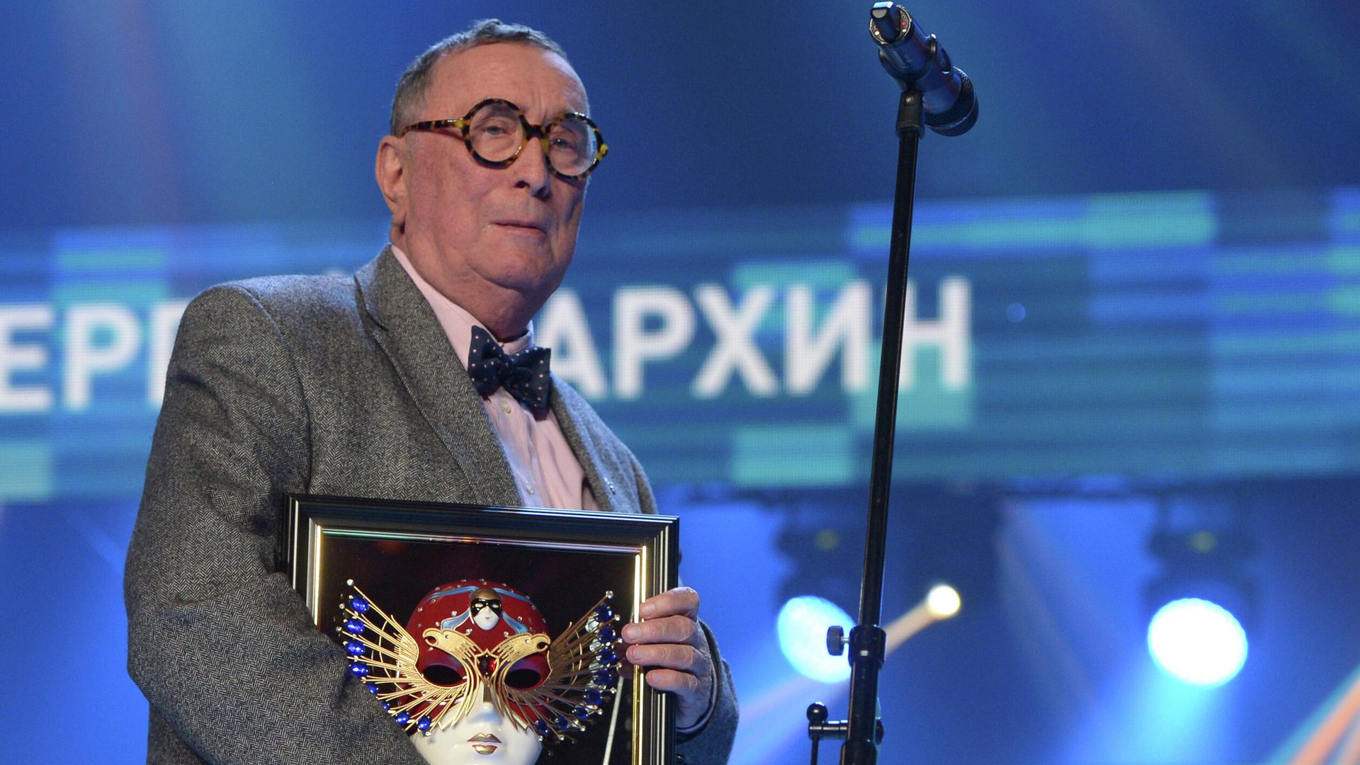 Художник-постановщик Сергей Бархин Художник-постановщик Сергей Бархин - РИА Новости, 1920, 19.11.2020