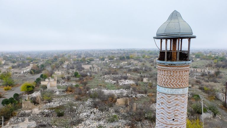 Минарет мечети Джума в Агдаме Минарет мечети Джума в Агдаме