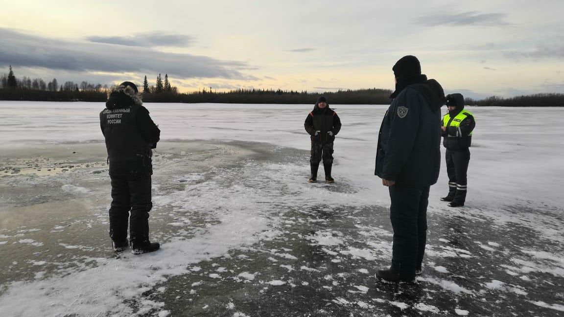 Река Ляпин в Березовском районе ХМАО, где автомобиль ушел под воду Река Ляпин в Березовском районе ХМАО, где автомобиль ушел под воду - РИА Новости, 1920, 20.11.2020