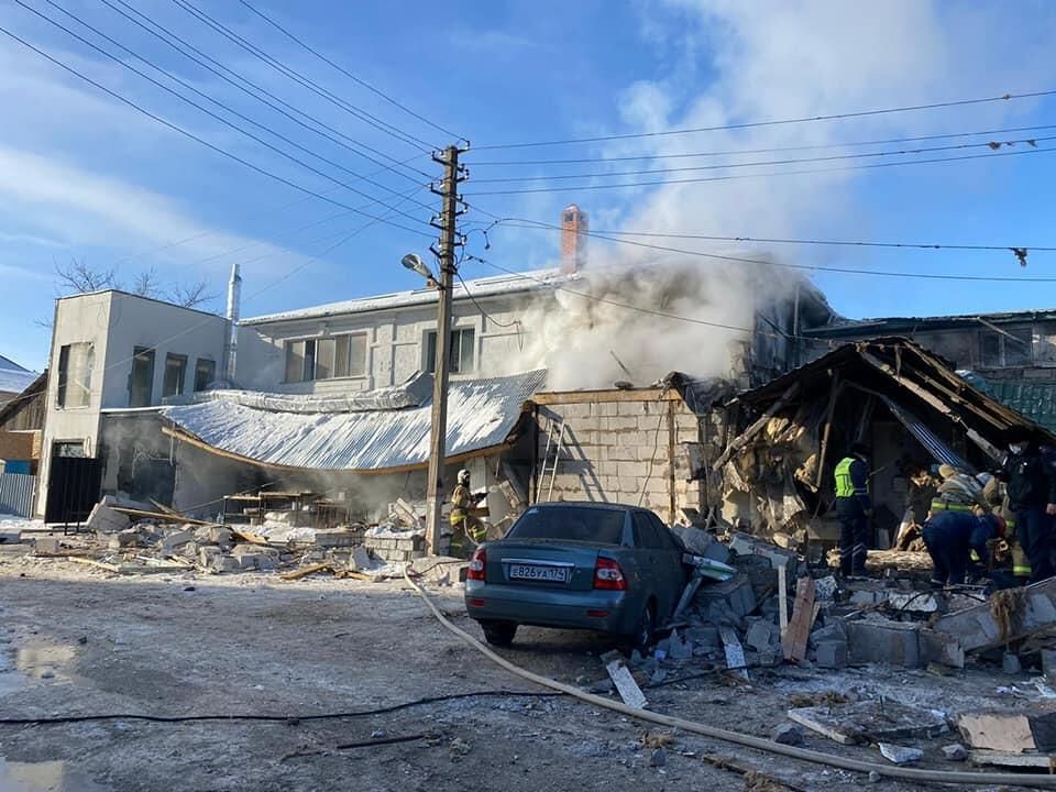 На месте взрыва газового баллона в кафе в Нур-Султане На месте взрыва газового баллона в кафе в Нур-Султане - РИА Новости, 1920, 21.11.2020