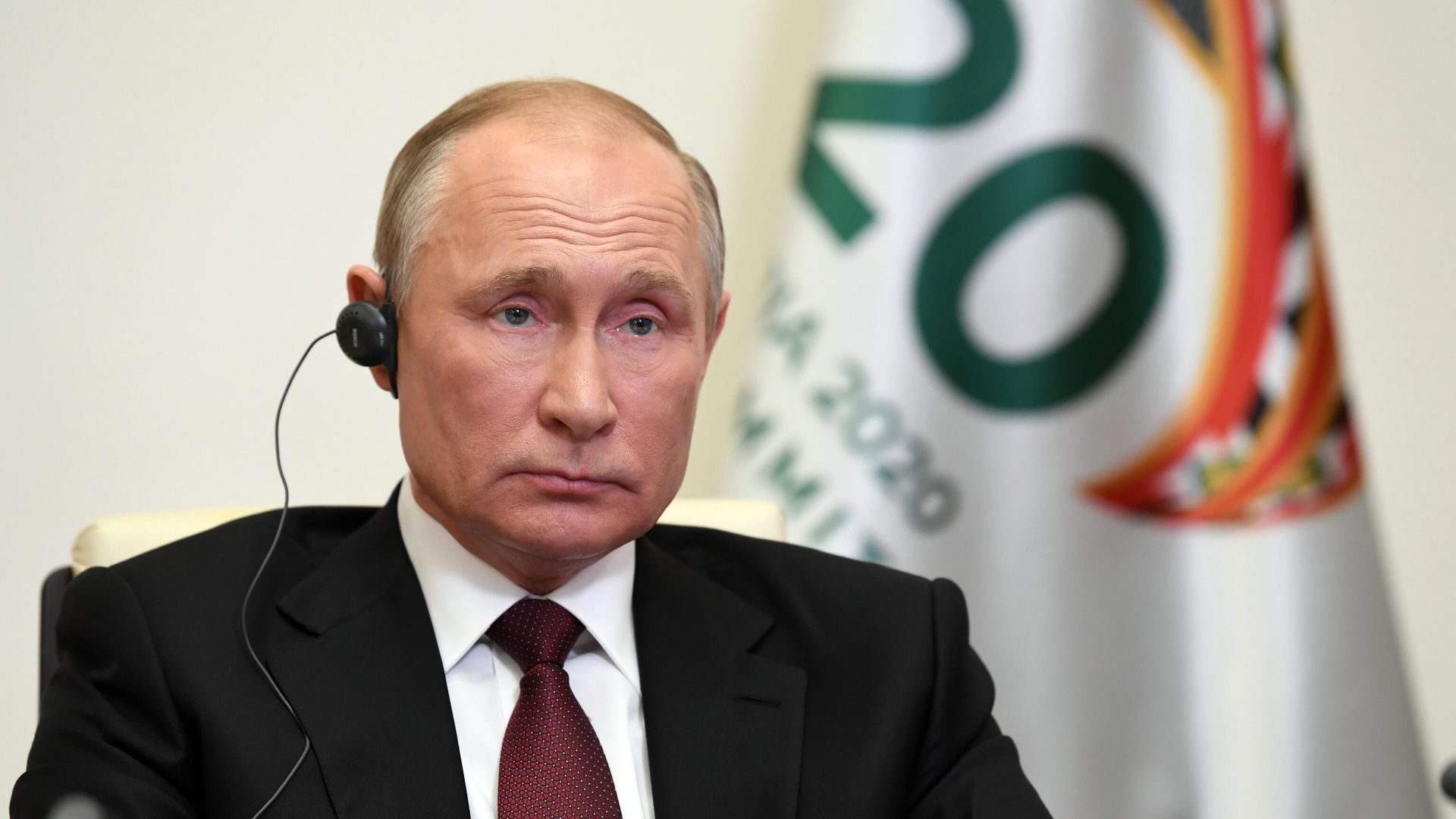Президент РФ Владимир Путин принимает участие в работе саммита Группы двадцати в режиме видеоконференции Президент РФ Владимир Путин принимает участие в работе саммита Группы двадцати в режиме видеоконференции - РИА Новости, 1920, 21.11.2020