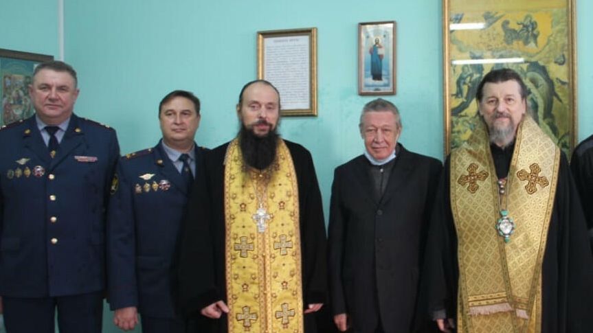Михаил Ефремов и Митрополит Белгородский и Старооскольский Иоанн в СИЗО-3 г. Белгорода Михаил Ефремов и Митрополит Белгородский и Старооскольский Иоанн в СИЗО-3 г. Белгорода - РИА Новости, 1920, 23.11.2020