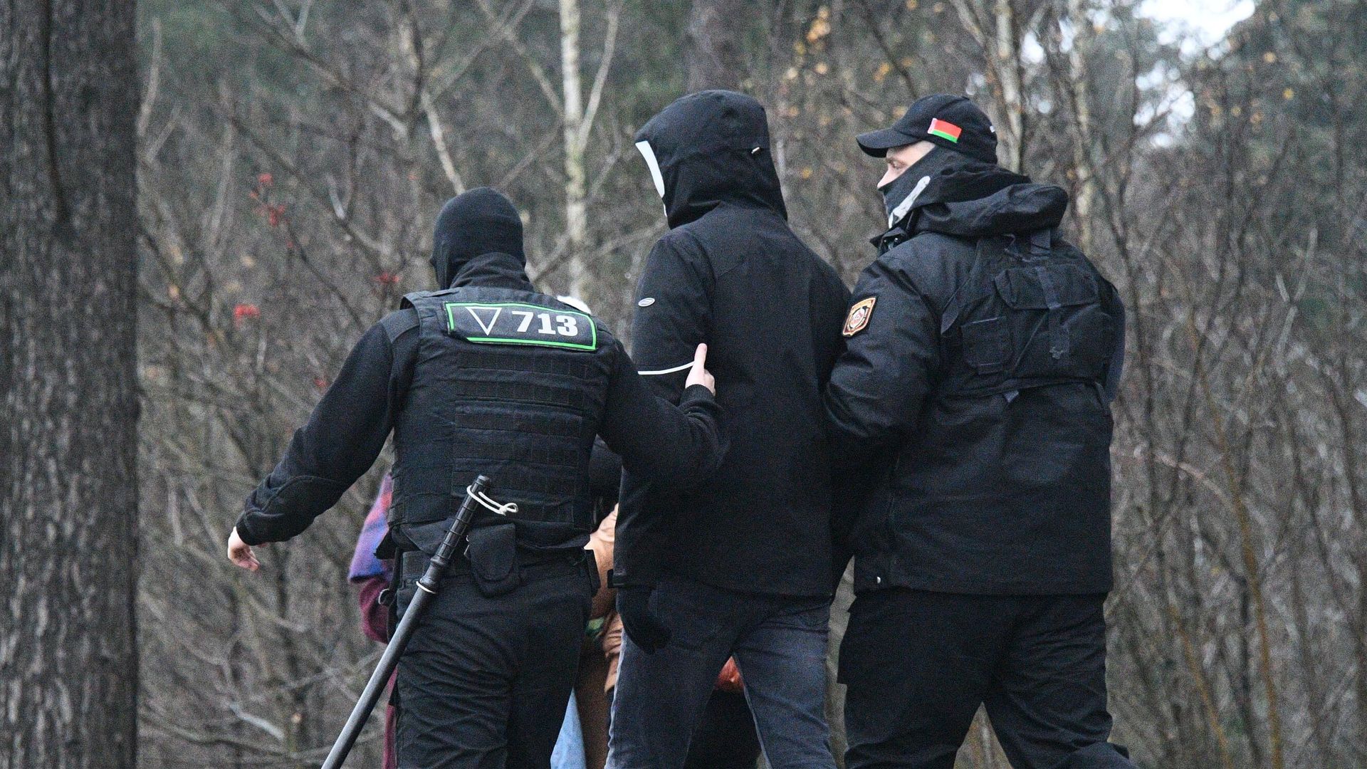 Задержание сотрудниками правоохранительных органов участников акции протеста в Минске Задержание сотрудниками правоохранительных органов участников акции протеста в Минске - РИА Новости, 1920, 20.12.2020