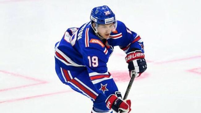 Игрок ХК СКА Владимир Ткачев