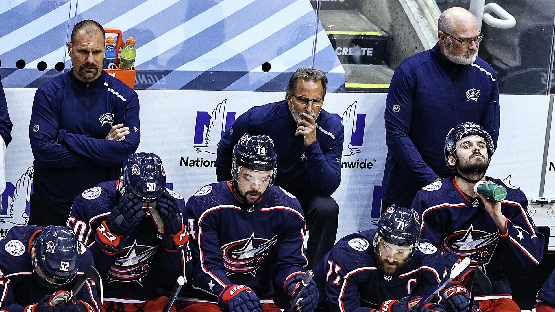TORONTO, ONTARIO - AUGUST 15: Head coach John Tortorella of the Columbus Blue Jackets looks on against the Tampa Bay Lightning prior to Game Three of the Eastern Conference First Round during the 2020 NHL Stanley Cup Playoffs at Scotiabank Arena on August 15, 2020 in Toronto, Ontario. Elsa/Getty Images/AFP TORONTO, ONTARIO - AUGUST 15: Head coach John Tortorella of the Columbus Blue Jackets looks on against the Tampa Bay Lightning prior to Game Three of the Eastern Conference First Round during the 2020 NHL Stanley Cup Playoffs at Scotiabank Arena on August 15, 2020 in Toronto, Ontario. Elsa/Getty Images/AFP - РИА Новости, 1920, 25.11.2020
