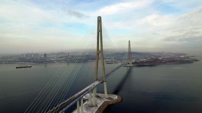 Мост на остров Русский во Владивостоке
