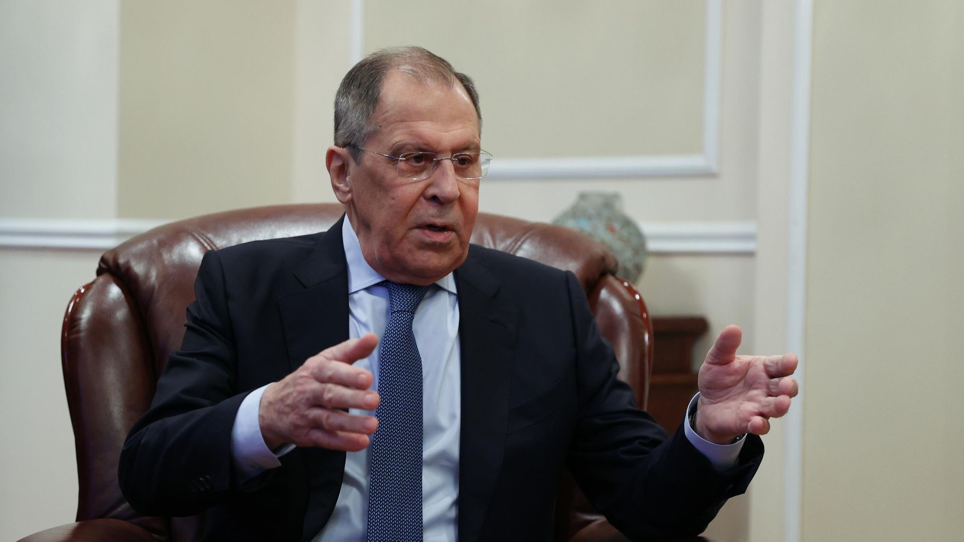 Министр иностранных дел России Сергей Лавров во время встречи в Минске с министром иностранных дел Белоруссии Владимиром Макеем Министр иностранных дел России Сергей Лавров во время встречи в Минске с министром иностранных дел Белоруссии Владимиром Макеем - РИА Новости, 1920, 26.11.2020