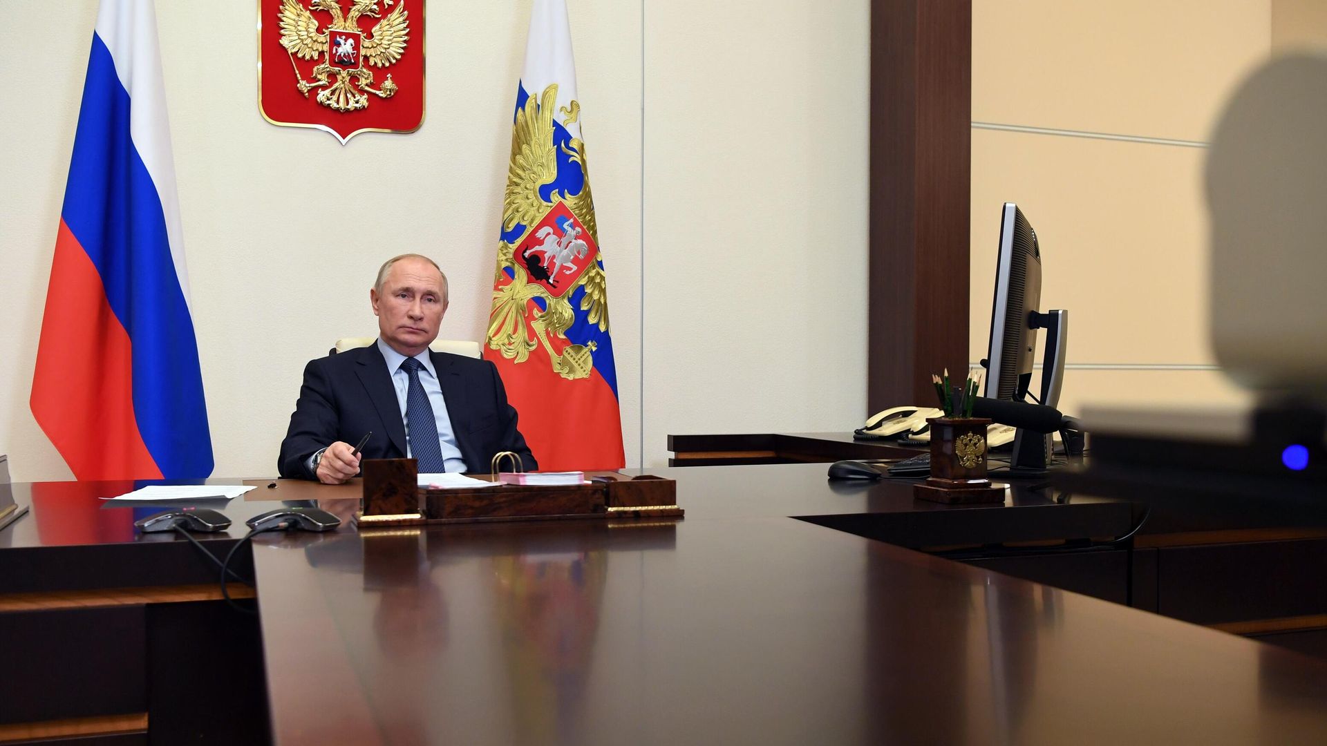 Президент РФ Владимир Путин принял участие в церемонии открытия цеха ООО Братскхимсинтез Президент РФ Владимир Путин принял участие в церемонии открытия цеха ООО Братскхимсинтез - РИА Новости, 1920, 27.11.2020
