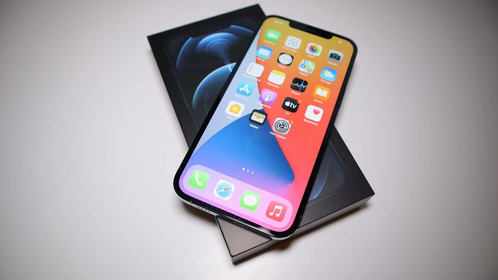 iPhone 12 Pro Max - РИА Новости, 1920, 09.02.2021