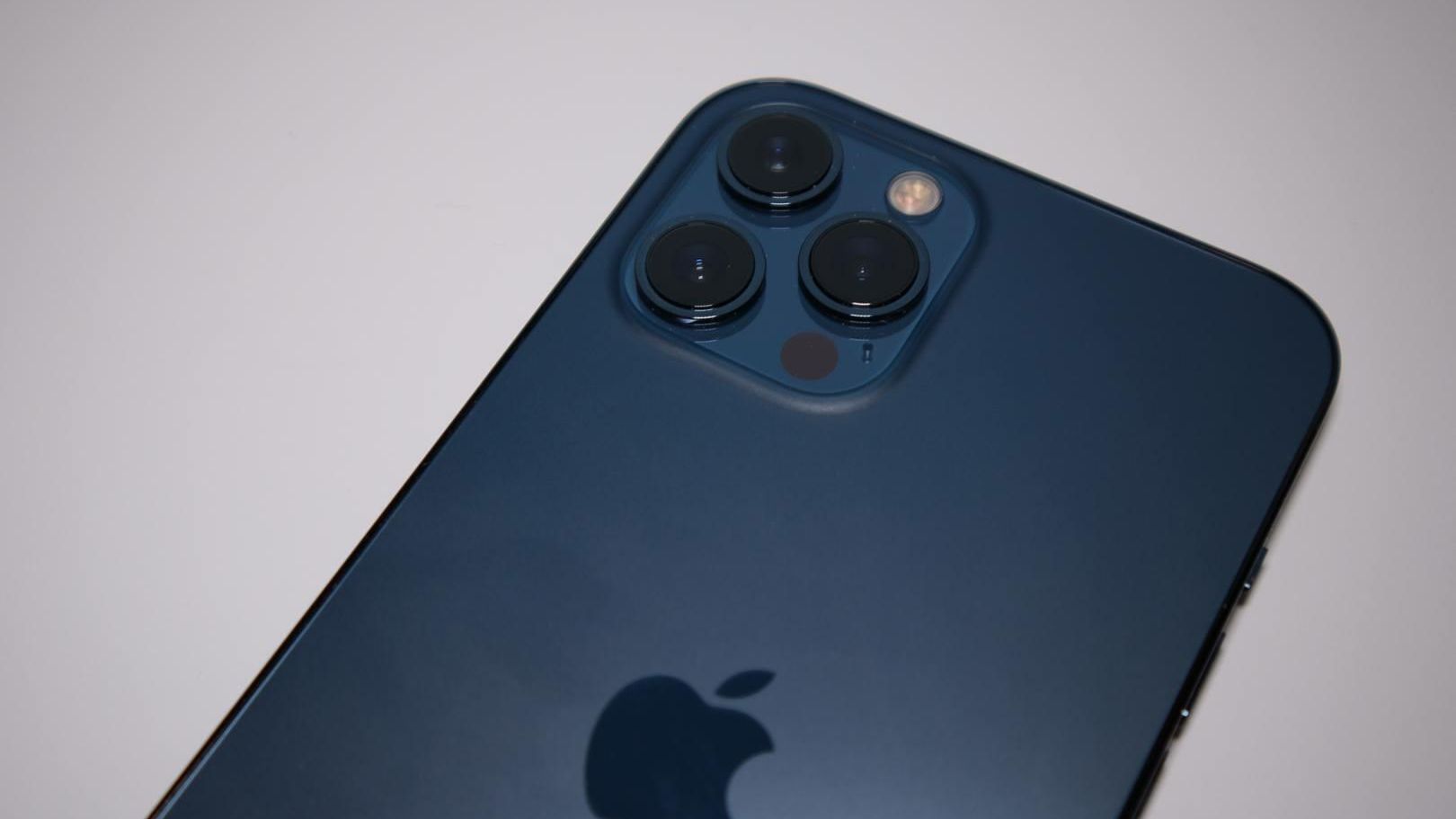 iPhone 12 Pro Max - РИА Новости, 1920, 22.07.2021