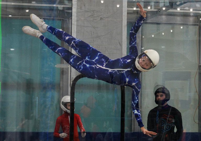 Выступление участницы соревнований на чемпионате России по аэродинамическим дисциплинам парашютного спорта Goodsky-2019 в Российском университете спецназа
