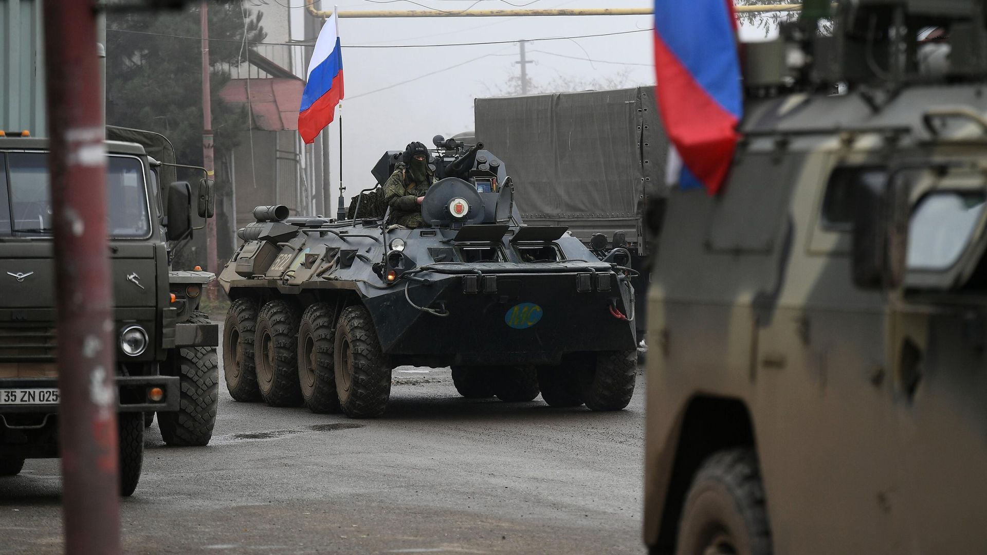 Бронетранспортер БТР-82А российского миротворческого контингента на одной из улиц в городе Лачин (Бердзор) Бронетранспортер БТР-82А российского миротворческого контингента на одной из улиц в городе Лачин (Бердзор) - РИА Новости, 1920, 21.09.2023