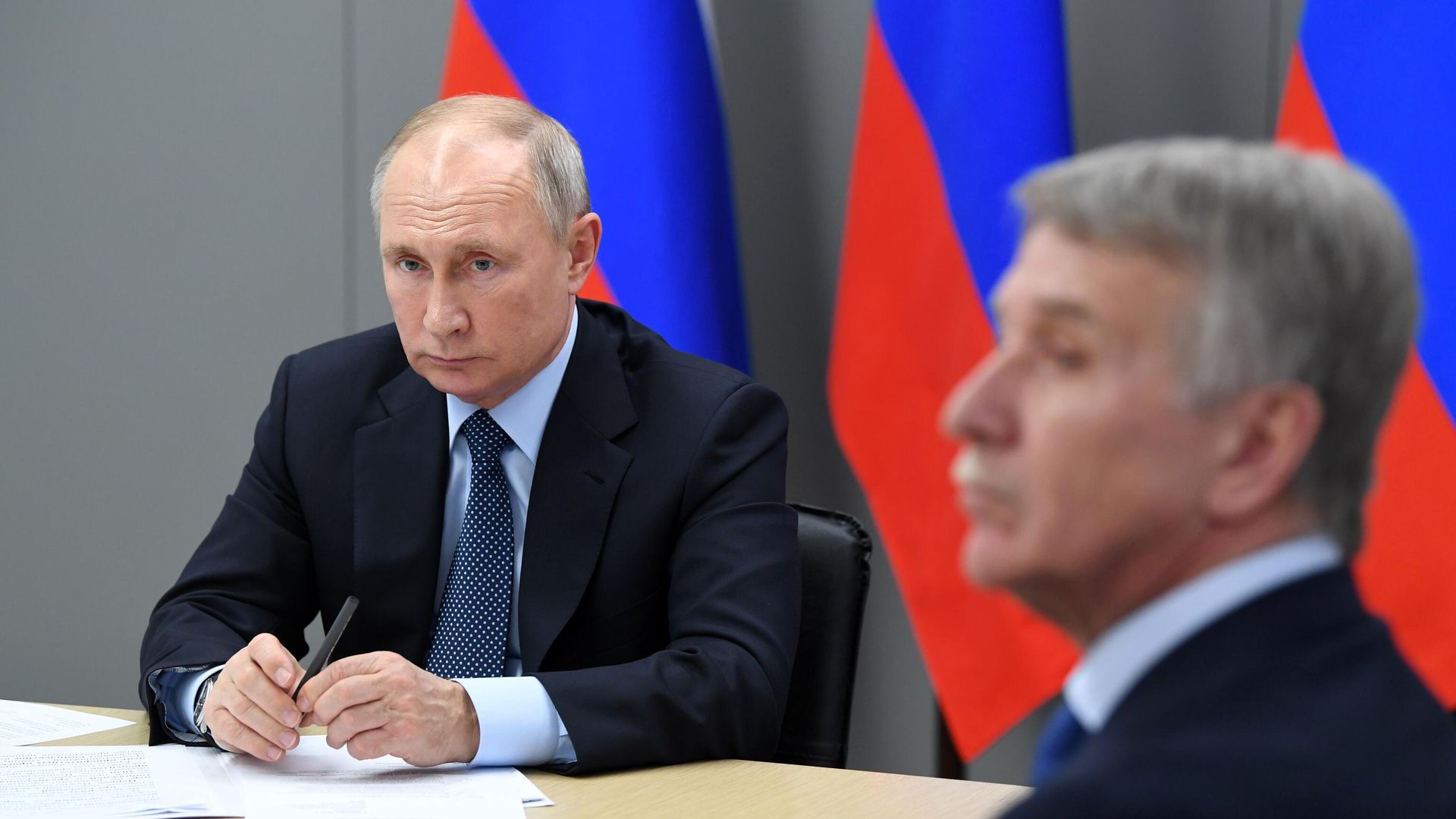 Президент РФ Владимир Путин проводит в режиме видеоконференции совещание по стратегическому развитию нефтегазохимической отрасли России Президент РФ Владимир Путин проводит в режиме видеоконференции совещание по стратегическому развитию нефтегазохимической отрасли России - РИА Новости, 1920, 01.12.2020