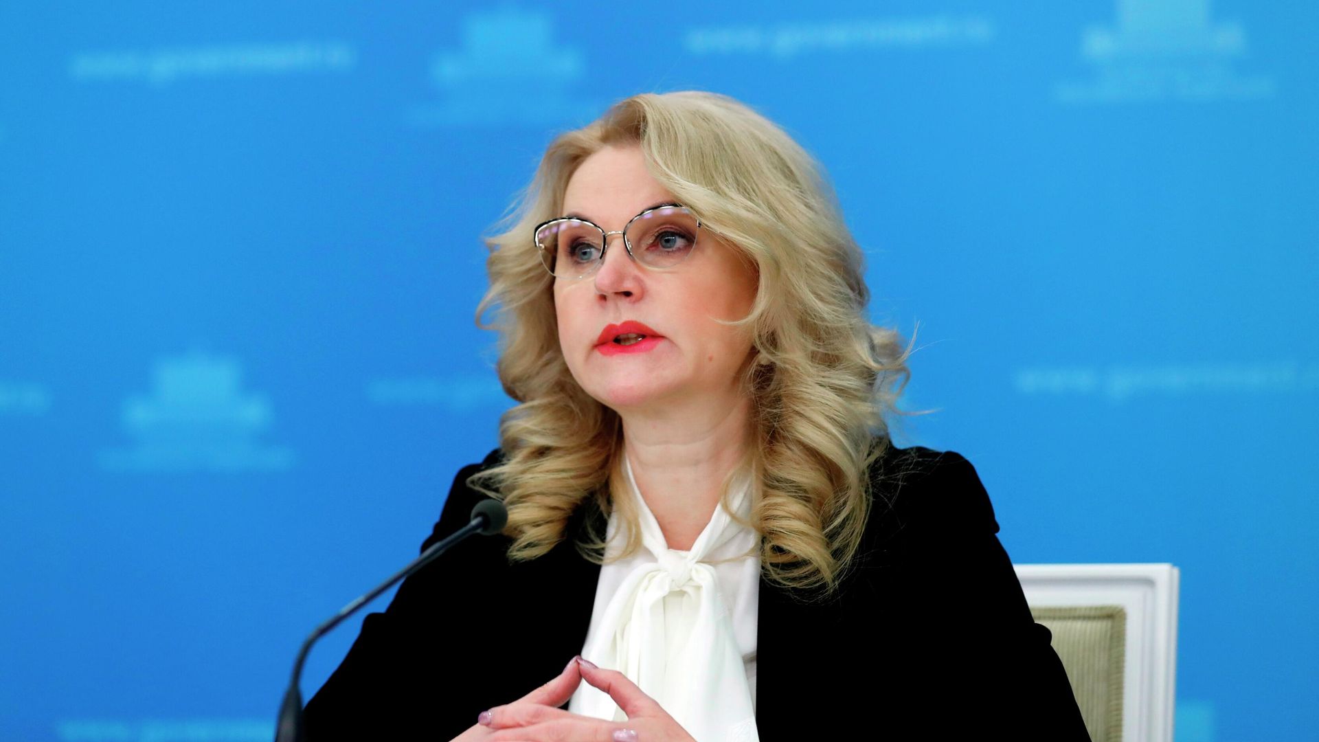Заместитель председателя правительства РФ Татьяна Голикова во время брифинга в Доме правительства РФ Заместитель председателя правительства РФ Татьяна Голикова во время брифинга в Доме правительства РФ - РИА Новости, 1920, 10.12.2020