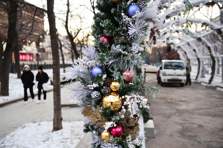 Новогодние украшения на Тверском бульваре в Москве Новогодние украшения на Тверском бульваре в Москве
