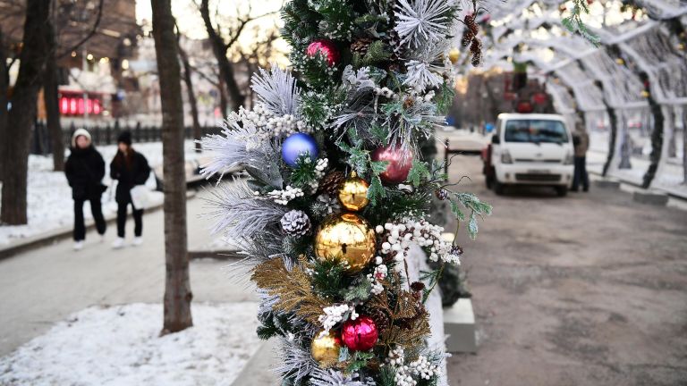 Новогодние украшения на Тверском бульваре в Москве Новогодние украшения на Тверском бульваре в Москве