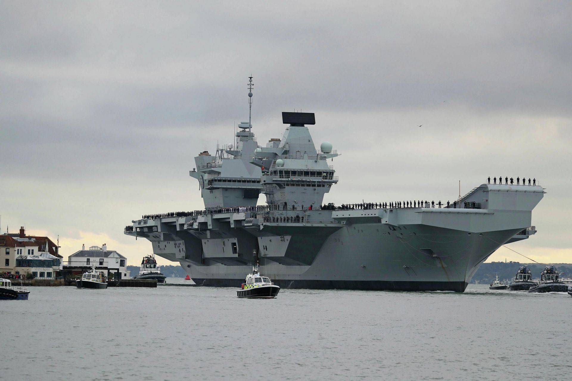Новейший британский авианосец HMS Prince of Wales Новейший британский авианосец HMS Prince of Wales - РИА Новости, 1920, 25.01.2022