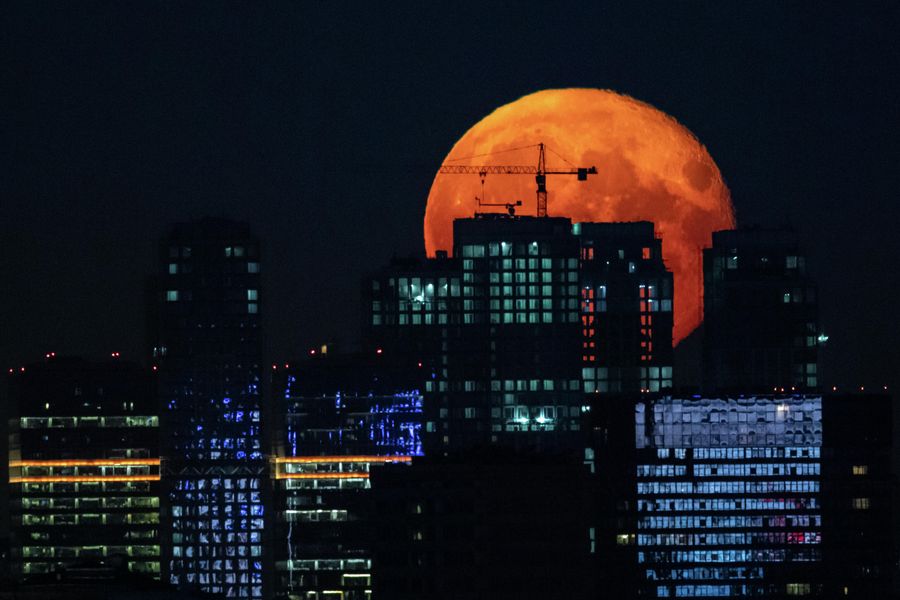 Полнолуние, наблюдаемое в Москве Полнолуние, наблюдаемое в Москве