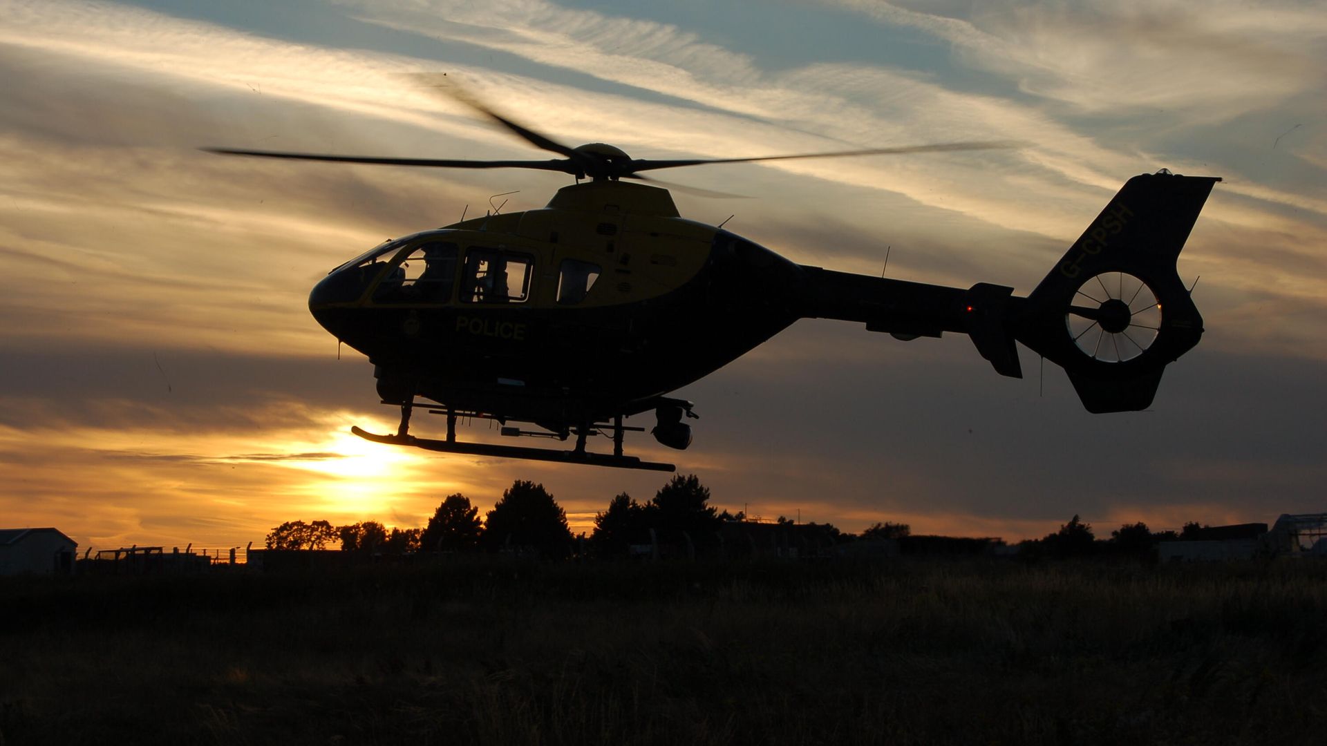Вертолет Eurocopter EC-135  - РИА Новости, 1920, 05.07.2021