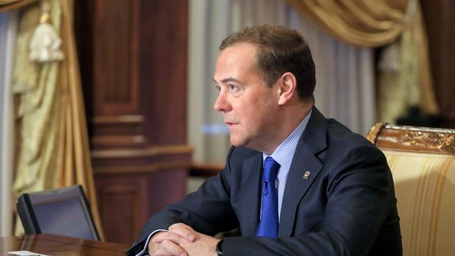 Дмитрий Медведев Дмитрий Медведев