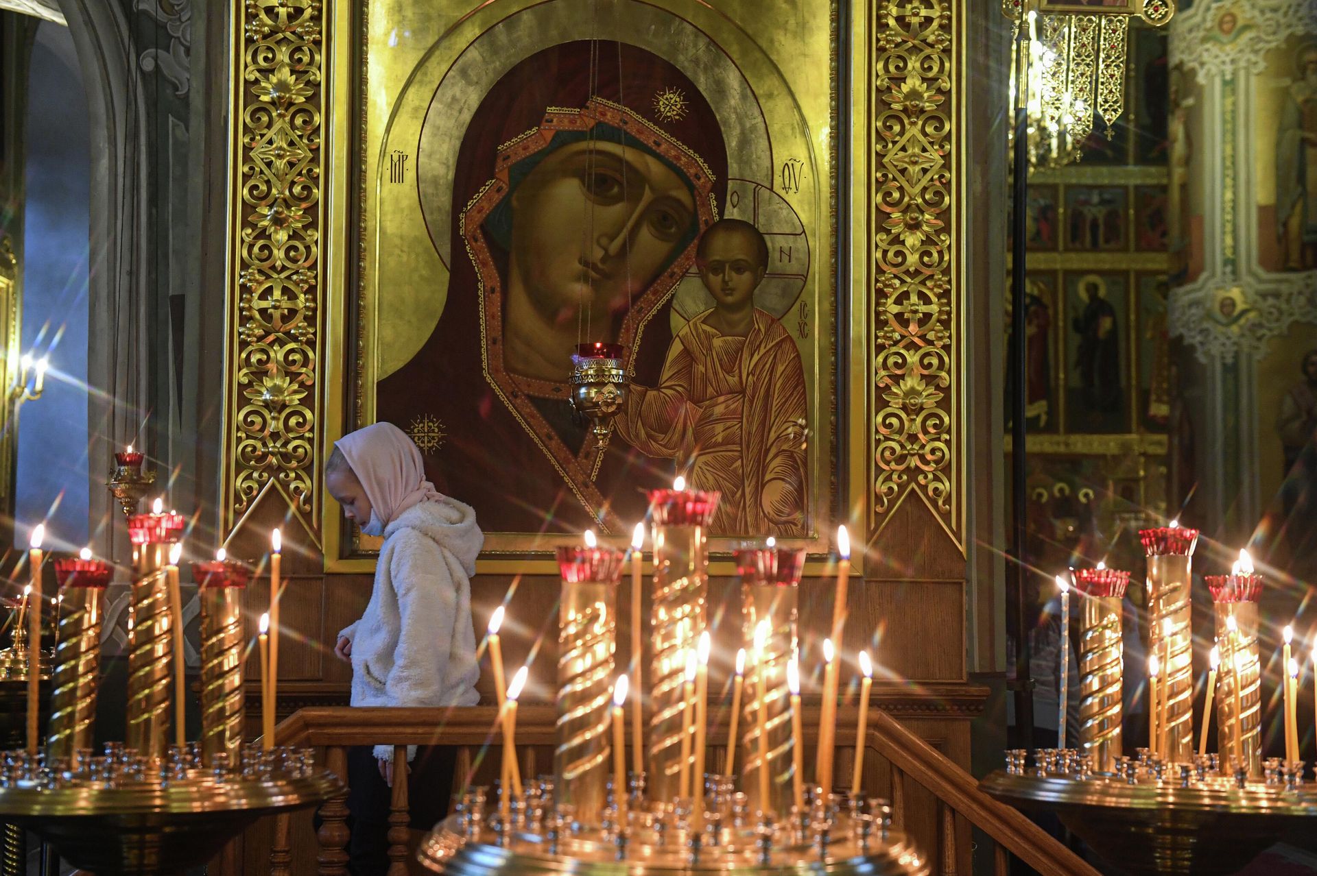 Праздничная литургия в честь Казанской иконы Божией Матери проходит в Благовещенском соборе в Казанском кремле Праздничная литургия в честь Казанской иконы Божией Матери проходит в Благовещенском соборе в Казанском кремле - РИА Новости, 1920, 13.09.2021