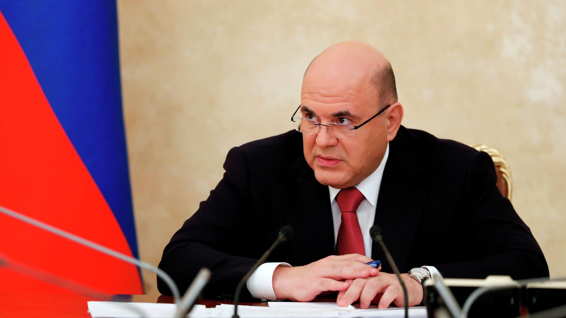 Председатель правительства РФ Михаил Мишустин проводит оперативное совещание с членами кабинета министров Председатель правительства РФ Михаил Мишустин проводит оперативное совещание с членами кабинета министров - РИА Новости, 1920, 21.12.2020