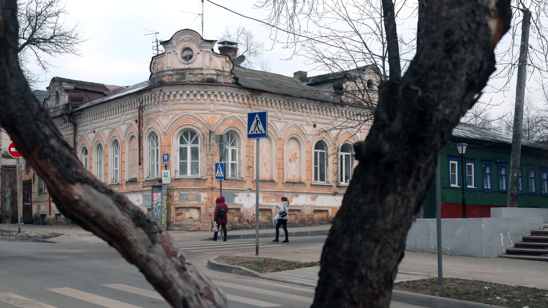 Дом Гончаровой на улице Воскресенской в Калуге Дом Гончаровой на улице Воскресенской в Калуге - РИА Новости, 1920, 08.12.2021