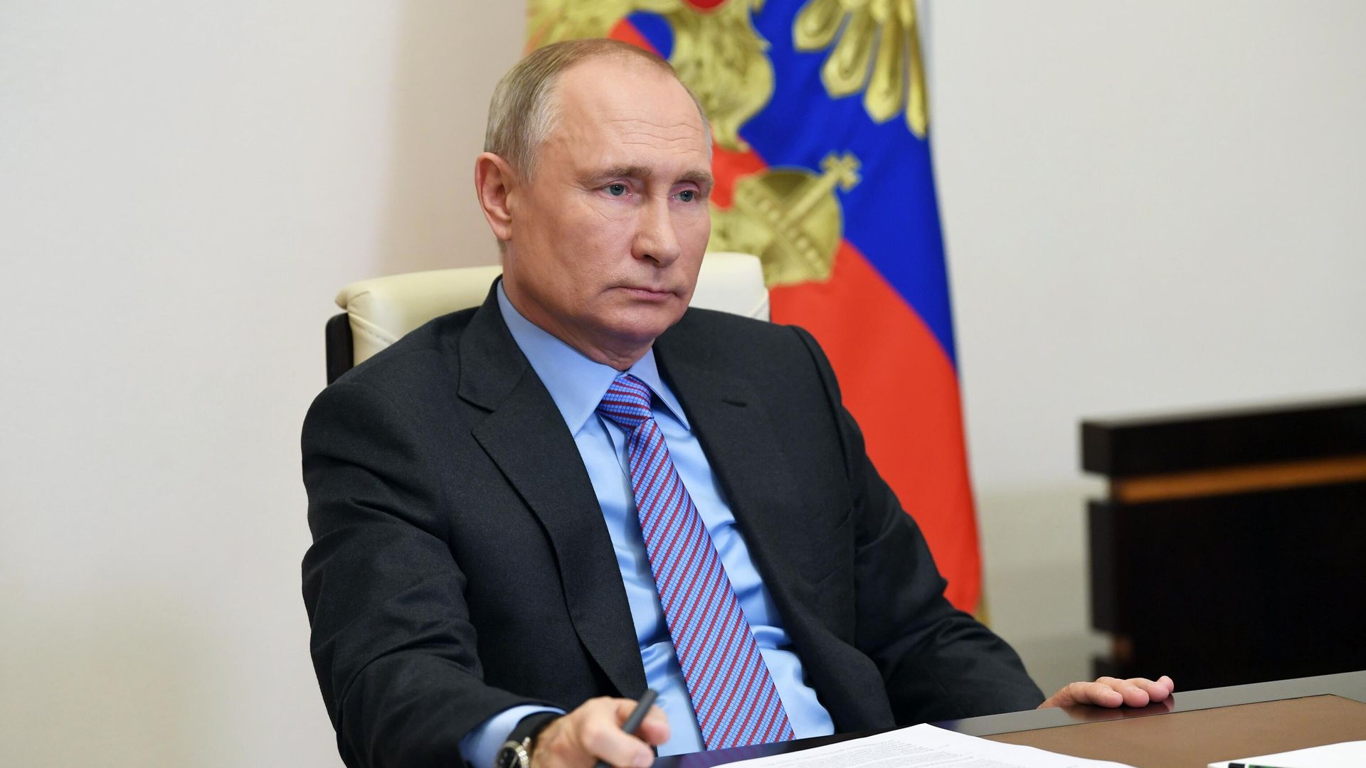 Президент РФ Владимир Путин принимает участие в социальном онлайн-форуме Единой России в режиме видеоконференции Президент РФ Владимир Путин принимает участие в социальном онлайн-форуме Единой России в режиме видеоконференции - РИА Новости, 1920, 14.12.2020