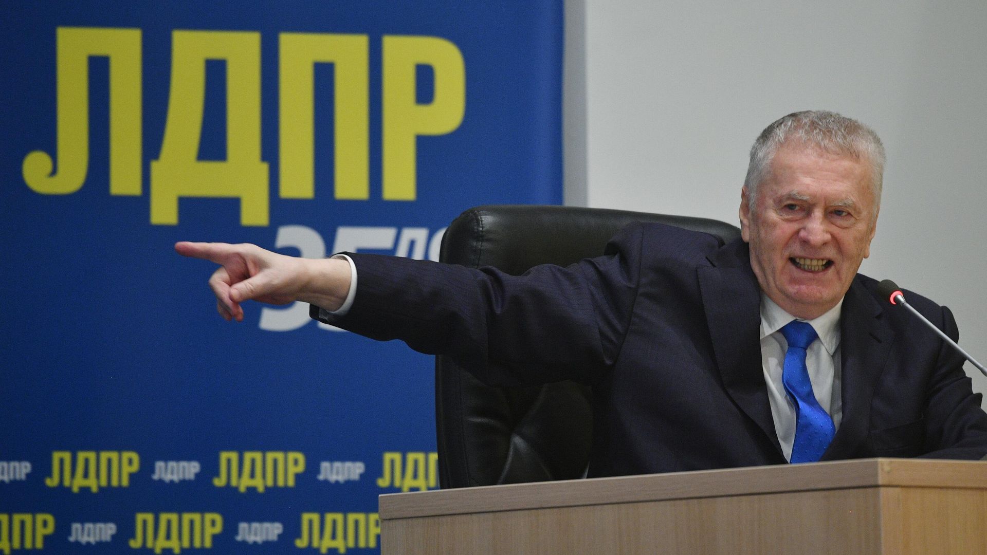 Председатель ЛДПР Владимир Жириновский выступает на съезде партии Председатель ЛДПР Владимир Жириновский выступает на съезде партии - РИА Новости, 1920, 09.03.2021