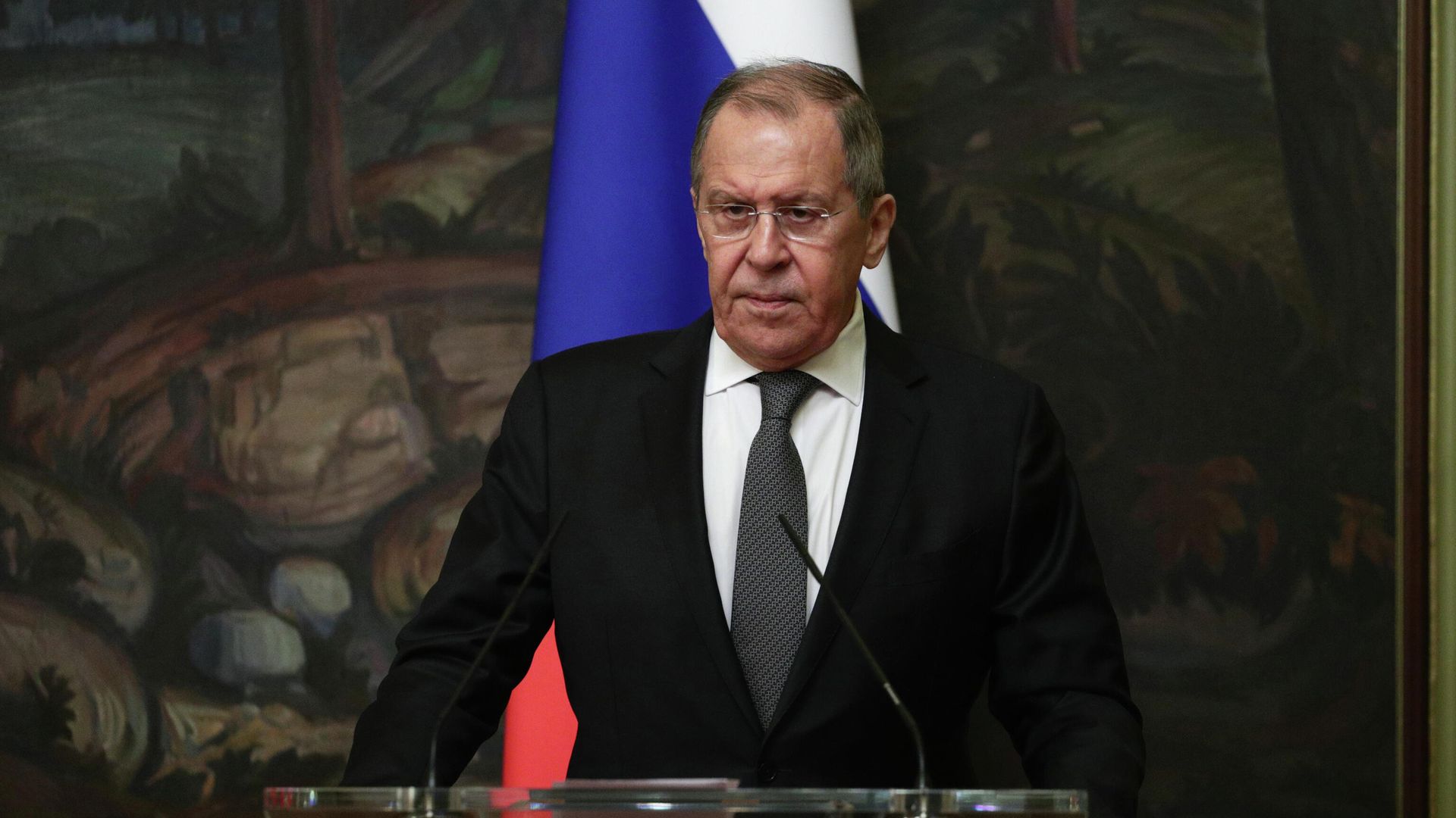 Министр иностранных дел РФ Сергей Лавров на пресс-конференции по итогам встречи в Москве с министром иностранных дел ОАЭ Абдаллой бен Заид Аль Нахайяном Министр иностранных дел РФ Сергей Лавров на пресс-конференции по итогам встречи в Москве с министром иностранных дел ОАЭ Абдаллой бен Заид Аль Нахайяном - РИА Новости, 1920, 15.12.2020