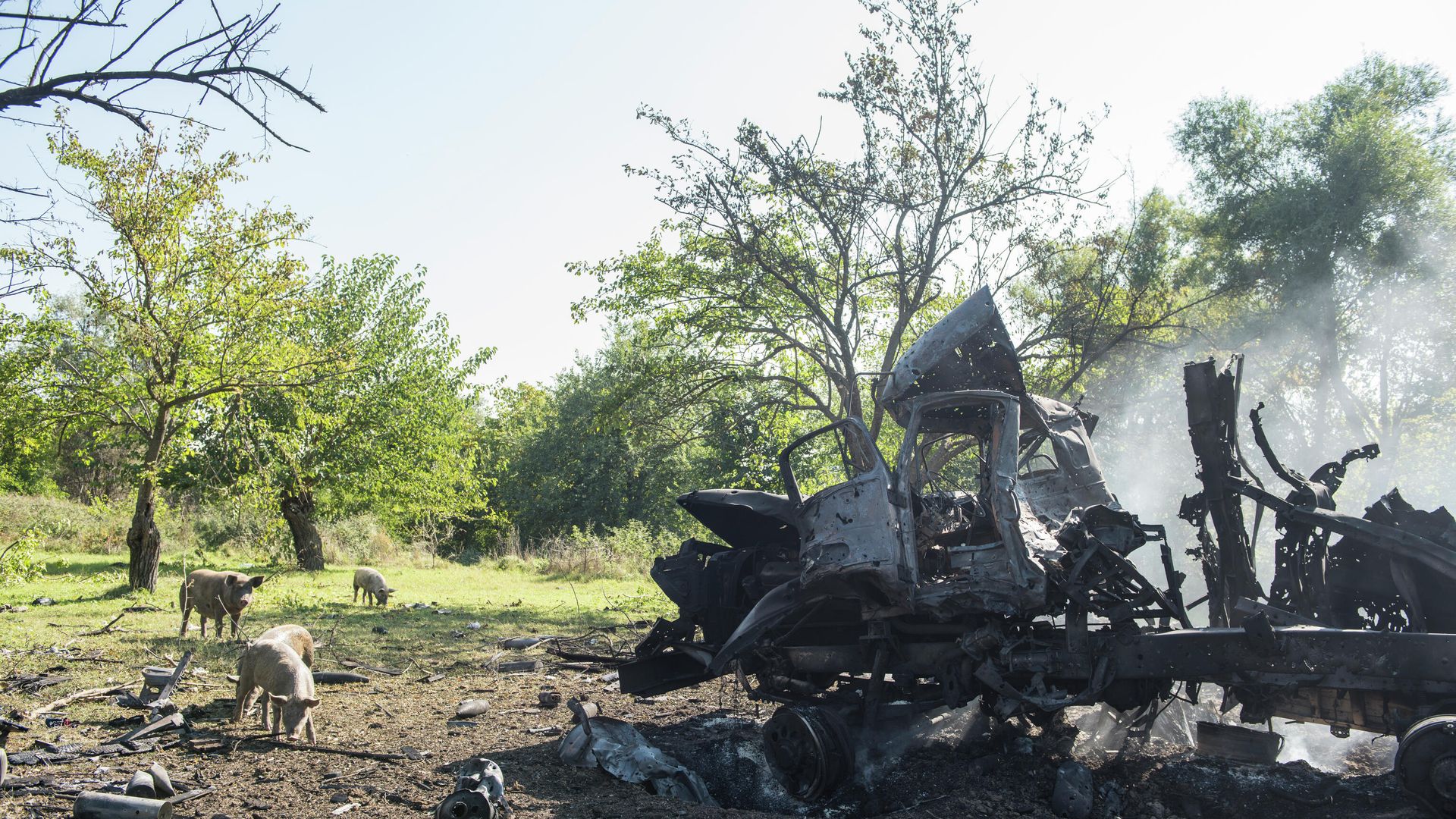 Разбитая военная техника армии обороны Нагорного Карабаха в районе Гадрута Разбитая военная техника армии обороны Нагорного Карабаха в районе Гадрута - РИА Новости, 1920, 14.12.2020