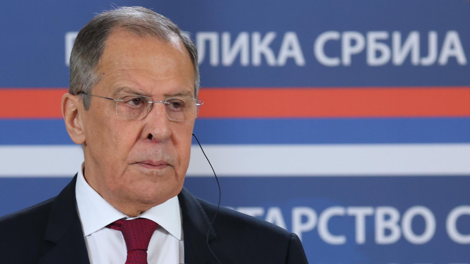 Министр иностранных дел РФ Сергей Лавров во время совместной с министром иностранных дел Сербии Николой Селаковичем пресс-конференции по итогам встречи в Белграде Министр иностранных дел РФ Сергей Лавров во время совместной с министром иностранных дел Сербии Николой Селаковичем пресс-конференции по итогам встречи в Белграде - РИА Новости, 1920, 15.12.2020