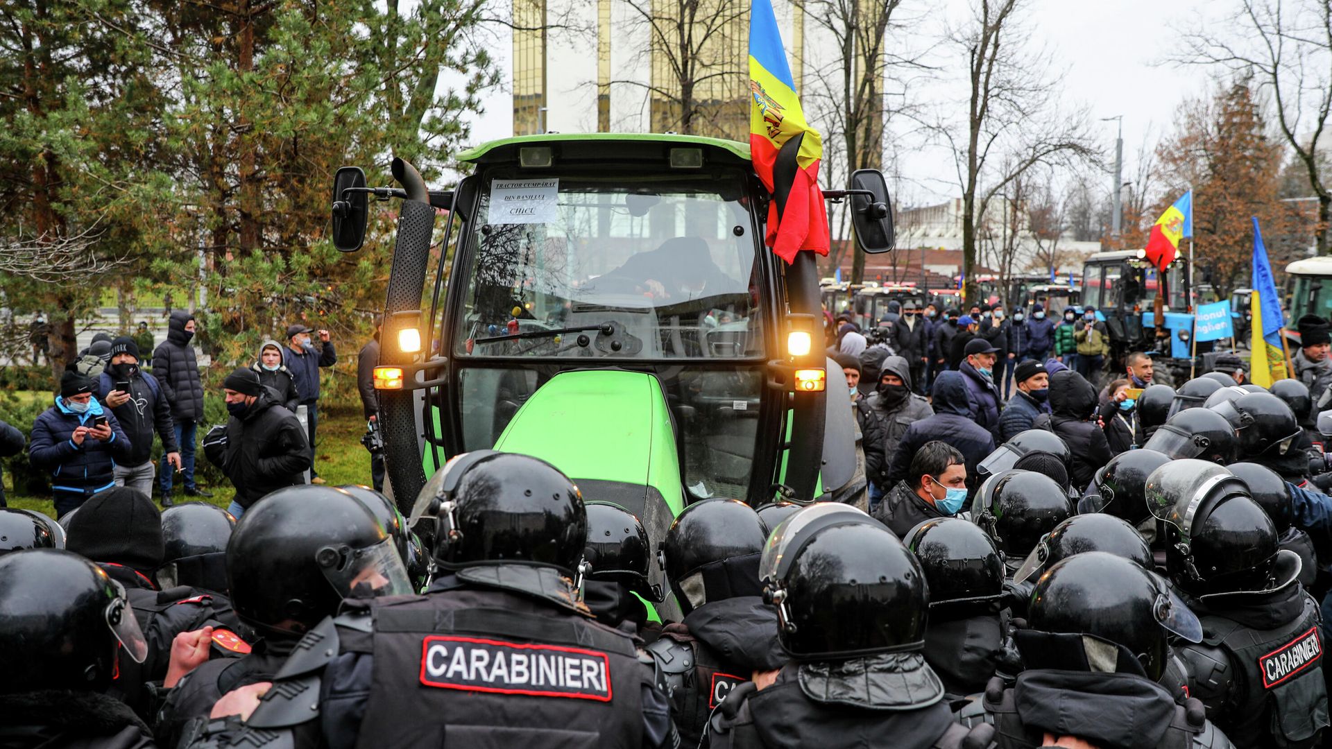 Акция протеста фермеров в Кишиневе Акция протеста фермеров в Кишиневе - РИА Новости, 1920, 16.12.2020