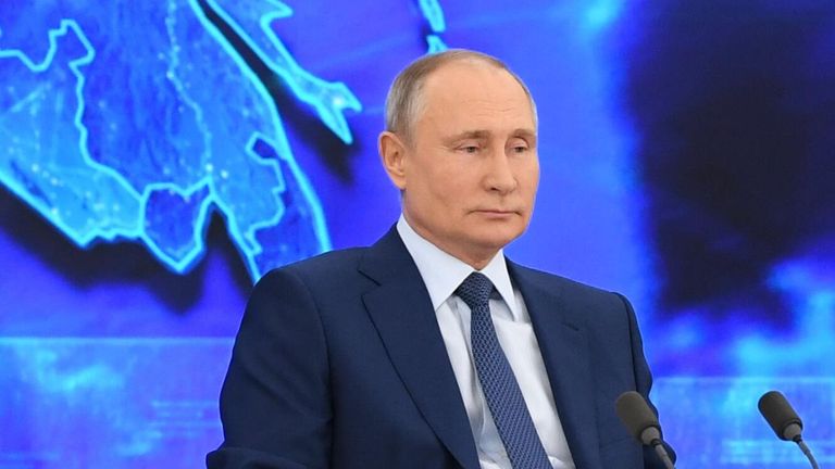 Президент РФ Владимир Путин на большой ежегодной пресс-конференции в режиме видеоконференции Президент РФ Владимир Путин на большой ежегодной пресс-конференции в режиме видеоконференции