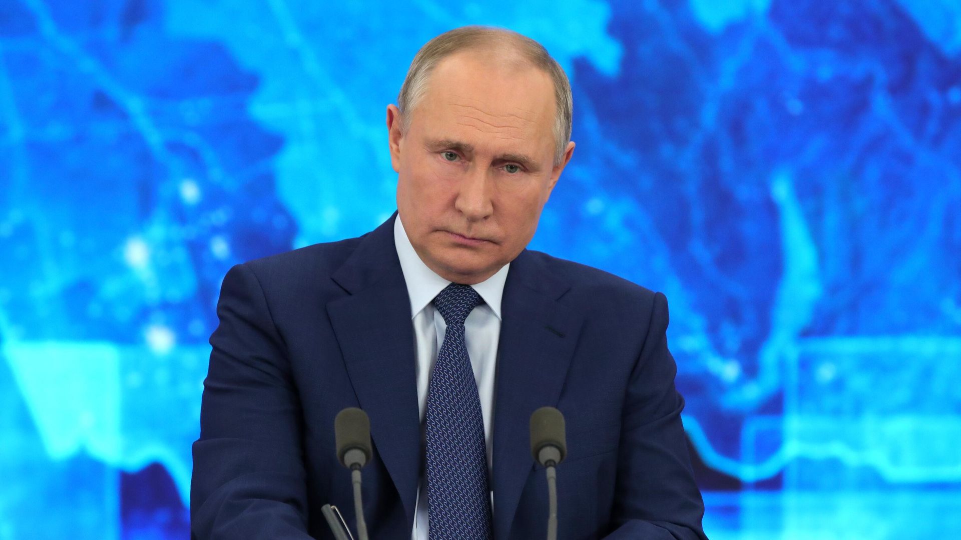 Президент РФ Владимир Путин на большой ежегодной пресс-конференции в режиме видеоконференции. Президент РФ Владимир Путин на большой ежегодной пресс-конференции в режиме видеоконференции. - РИА Новости, 1920, 17.12.2020