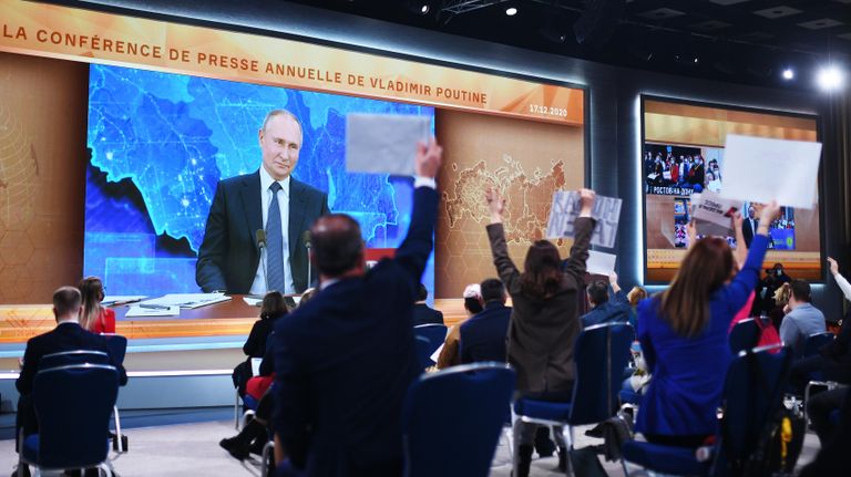 Президент России Владимир Путин в режиме видеоконференции участвует в ежегодной пресс-конференции Президент России Владимир Путин в режиме видеоконференции участвует в ежегодной пресс-конференции